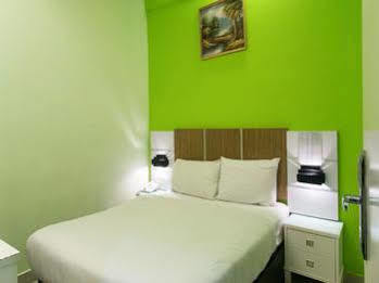 Oyo Rooms Sunway Pyramid Mall Petaling Jaya Dış mekan fotoğraf